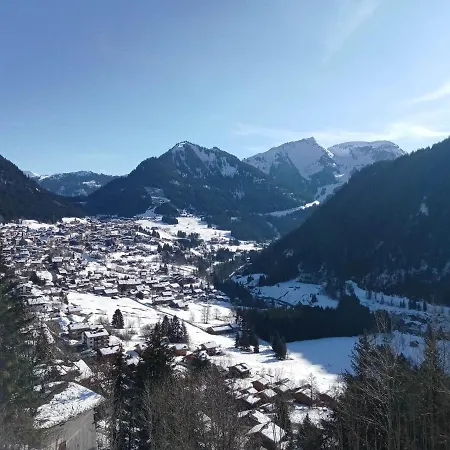 6 Pers à Avec Parking Et Wifi - Fr-1-198-162 * Châtel