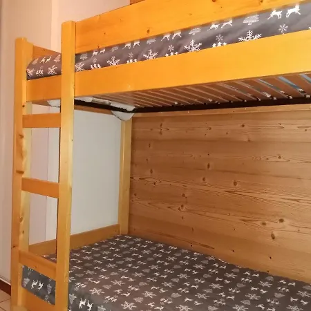 6 Pers à Avec Parking Et Wifi - Fr-1-198-162 Appartamento
